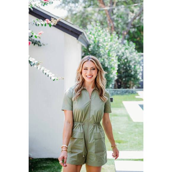 NEW KARLIE cinch waist romper in olive